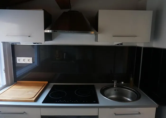 Grand De 30m2 !central !spacieux !different !