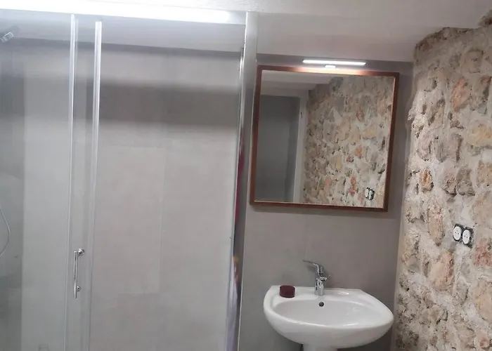 Grand De 30m2 !central !spacieux !different !