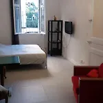 Grand De 30m2 !central !spacieux !different ! Cannes